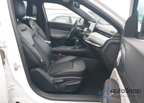 2024 Jeep Compass Latitude 4X4 z USA, uszkodzony, nr VIN 3C4NJDBN1RT118125